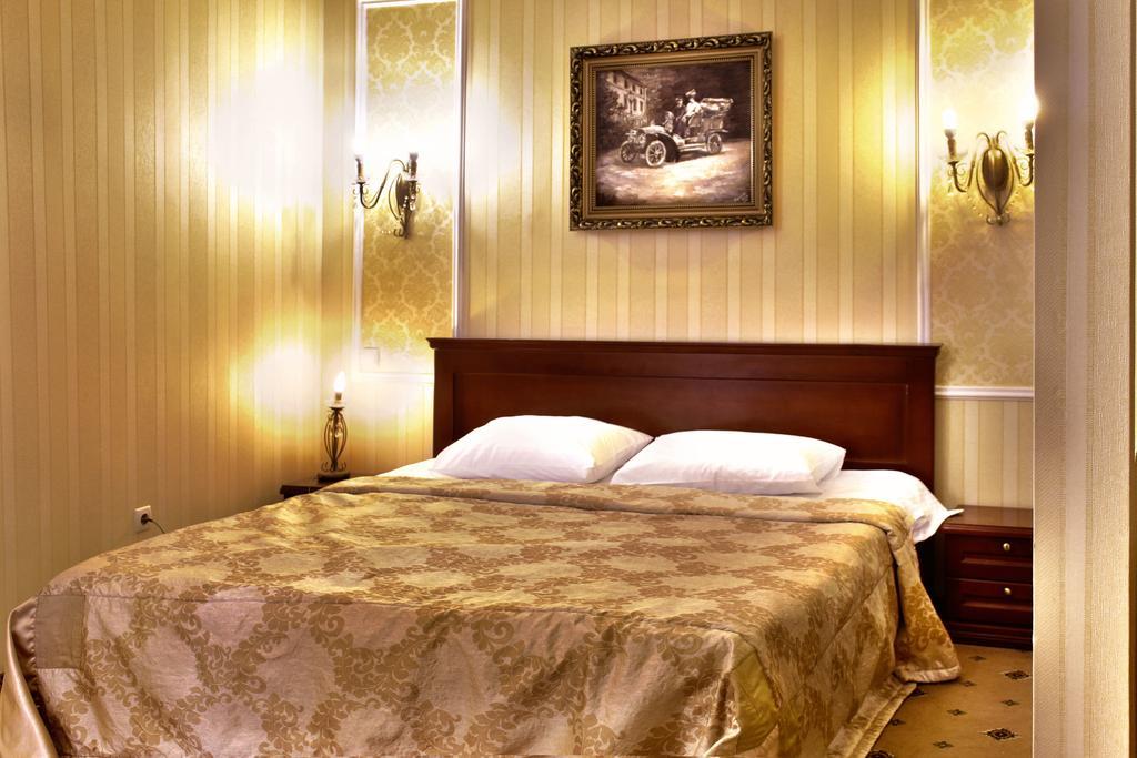 Optima Collection Park Hotel Ivano-Frankivsk Rom bilde