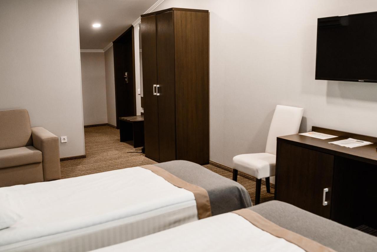 Optima Collection Park Hotel Ivano-Frankivsk Eksteriør bilde