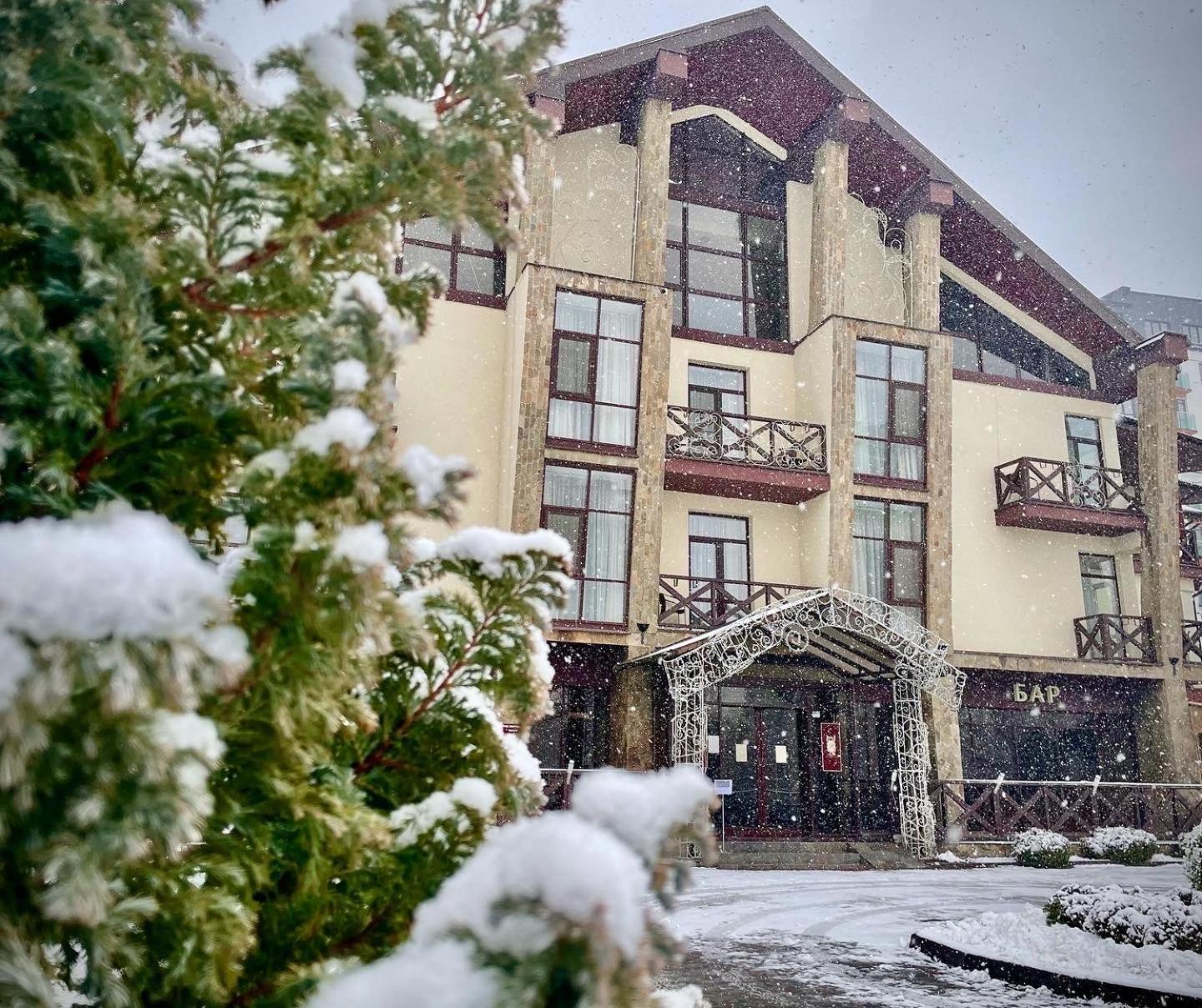 Optima Collection Park Hotel Ivano-Frankivsk Eksteriør bilde